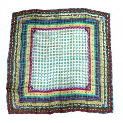 Foulard en soie de qualité indienne.