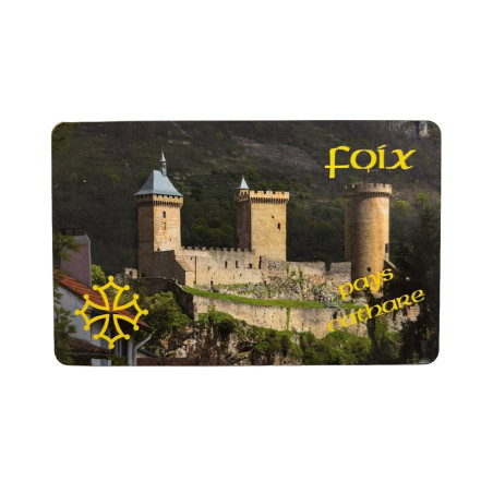 Magnet du château cathare de la ville de Foix.